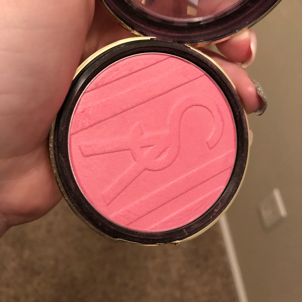 RARE VS pink blush